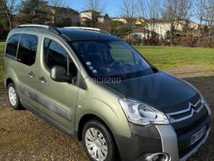 Fourgon avec parois et toit rigide Citroën Berlingo
