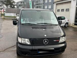 Fourgon avec parois et toit rigide Mercedes Vito