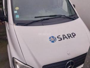 Fourgon avec parois et toit rigide Mercedes Vito