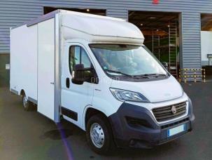 Fourgon avec parois et toit rigide Fiat Ducato