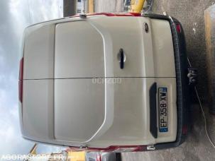 Fourgon avec parois et toit rigide Ford T.CUSTOM