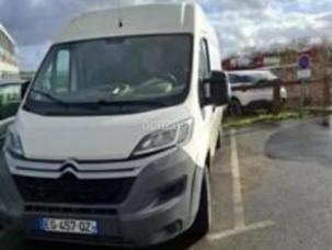 Fourgon avec parois et toit rigide Citroën Jumper