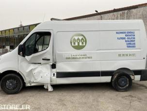 Fourgon avec parois et toit rigide Renault Master