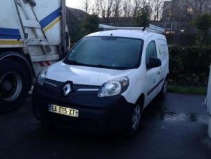 Fourgon avec parois et toit rigide Renault Express