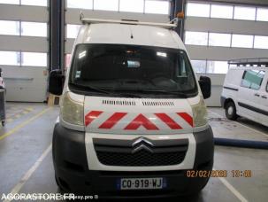 Fourgon avec parois et toit rigide Citroën Jumper