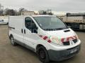 Fourgon avec parois et toit rigide Renault Trafic