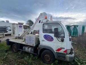 Nacelle Nissan Cabstar
