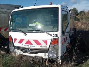 Benne à ordure ménagères Nissan Cabstar