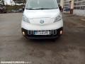Fourgon avec parois et toit rigide Nissan NV200