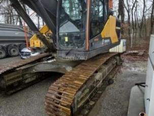 Pelle  Volvo EC300EL