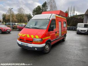 Fourgon avec parois et toit rigide Renault Master