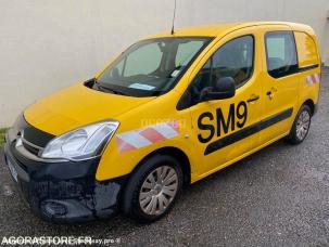 Fourgon avec parois et toit rigide Citroën Jumper