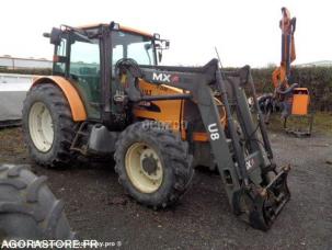 Tracteur agricole Renault CELTIS446