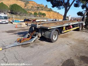 Fourgon bâché avec parois rigides nc