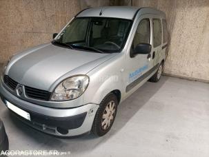 Fourgon avec parois et toit rigide Renault Kangoo