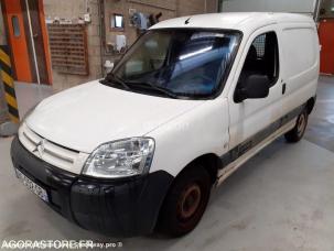 Fourgon avec parois et toit rigide Citroën Berlingo