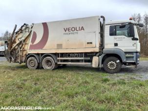 Benne à ordure ménagères MAN 26.324