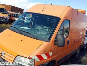 Fourgon avec parois et toit rigide Citroën Jumper