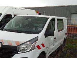 Fourgon avec parois et toit rigide Renault Trafic