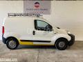 Fourgon avec parois et toit rigide Peugeot Bipper