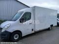 Fourgon avec parois et toit rigide Renault Master
