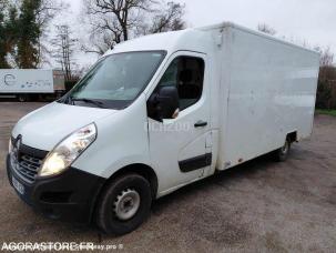 Fourgon avec parois et toit rigide Renault Master