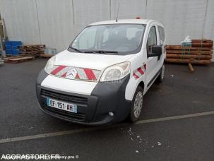 Fourgon avec parois et toit rigide Citroën Nemo