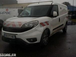 Fourgon avec parois et toit rigide Fiat DOBLO
