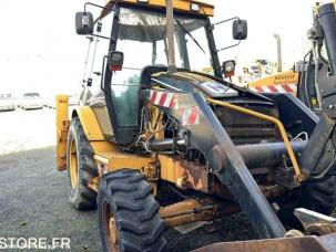 Tractopelle rigide Caterpillar 424d