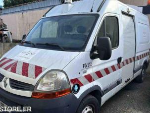 Fourgon avec parois et toit rigide Renault Master