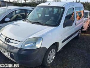 Fourgon avec parois et toit rigide nc