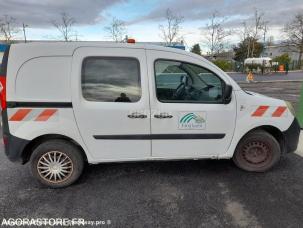 Fourgon avec parois et toit rigide Renault Kangoo