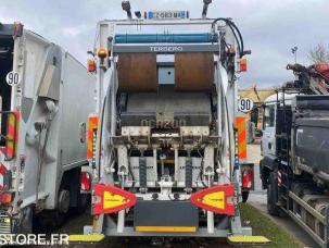 Benne à ordure ménagères Renault D WIDE