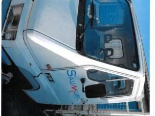 Benne basculante de chantier et de TP Renault B80