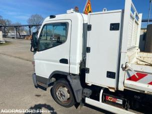 Benne basculante de chantier et de TP Mitsubishi Canter