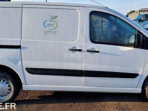 Fourgon avec parois et toit rigide Peugeot Expert