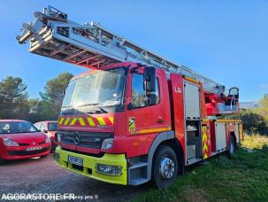 Incendie Mercedes 1528