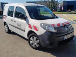 Fourgon avec parois et toit rigide Renault Kangoo