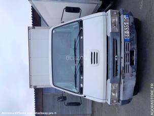 Fourgon avec parois et toit rigide Renault B110