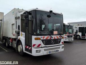 Benne à ordure ménagères Mercedes 2633