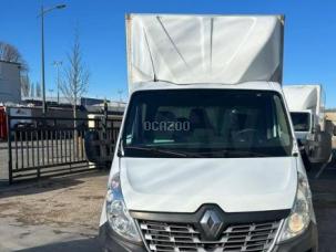 Fourgon avec parois et toit rigide Renault Master