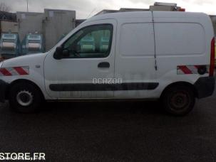 Fourgon avec parois et toit rigide Renault Kangoo