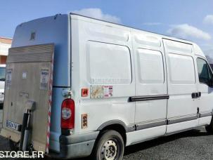 Fourgon avec parois et toit rigide Renault Master