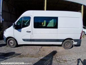 Fourgon avec parois et toit rigide Renault Master