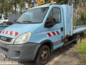 Benne basculante de chantier et de TP Iveco 35C14