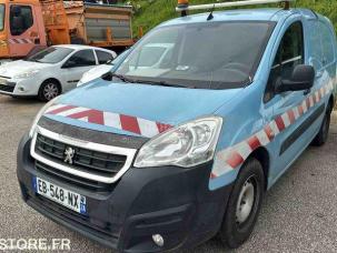 Fourgon avec parois et toit rigide Peugeot Partner