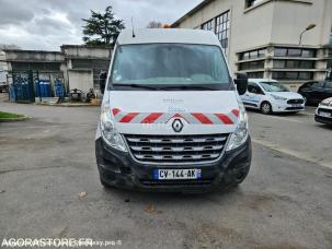 Fourgon avec parois et toit rigide Renault Master