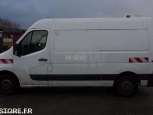 Fourgon avec parois et toit rigide Renault Master