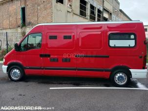 Fourgon avec parois et toit rigide Renault Master