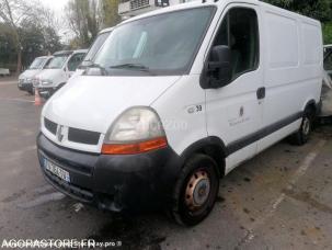 Fourgon avec parois et toit rigide Renault Master